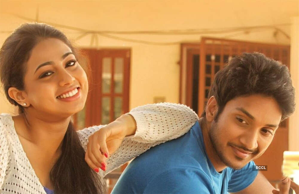 A still from Ee Charitra Inkennallu