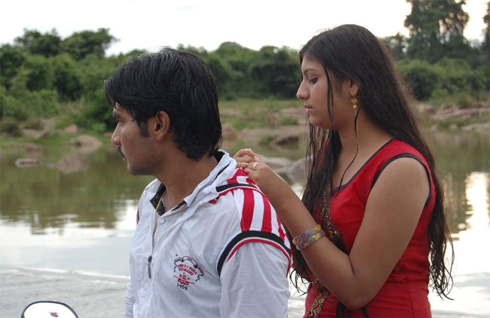 A still from Elagaina Cinema Theeyali