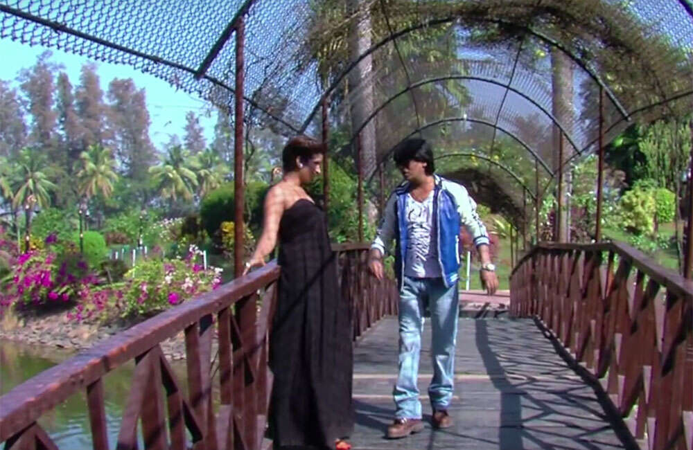 A still from Amir Salman Shahrukh