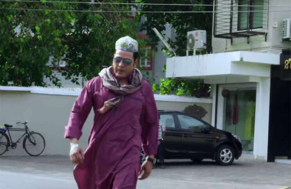 A still from Amir Salman Shahrukh