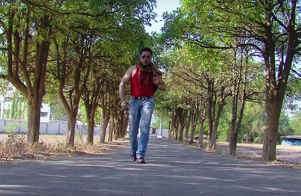 A still from Amir Salman Shahrukh