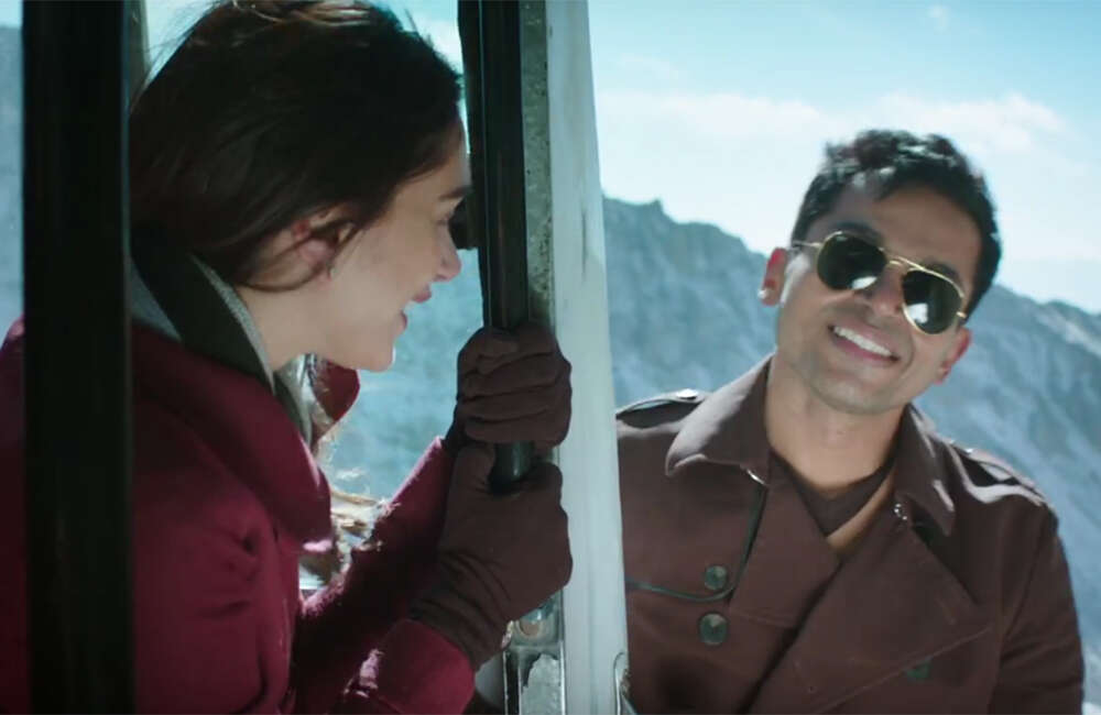A still from Cheliyaa