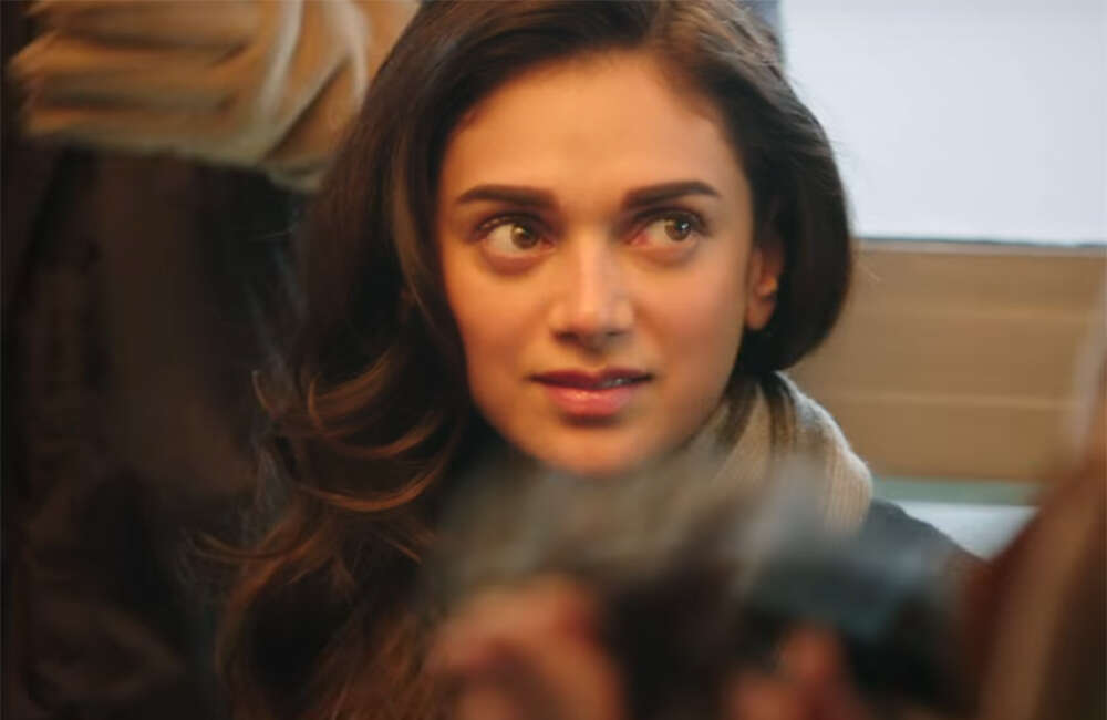 A still from Cheliyaa