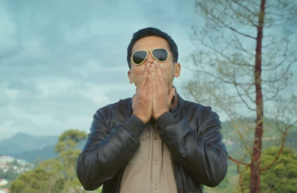 A still from Cheliyaa