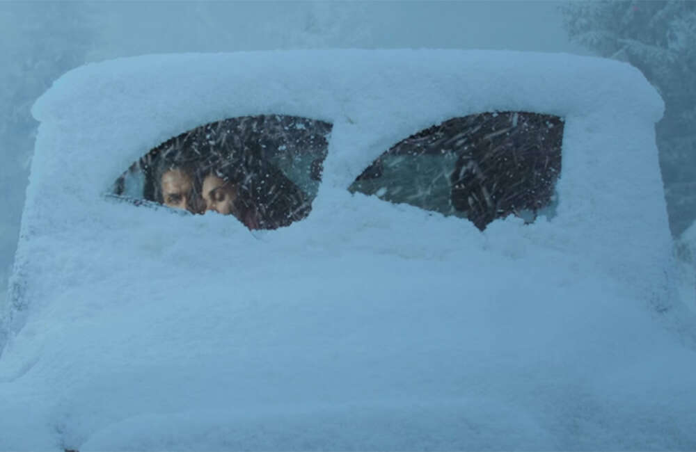 A still from Cheliyaa