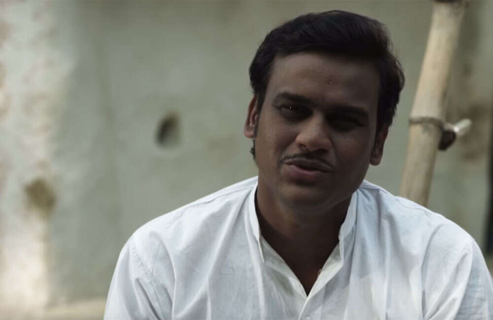 A still from Kutumb The Family