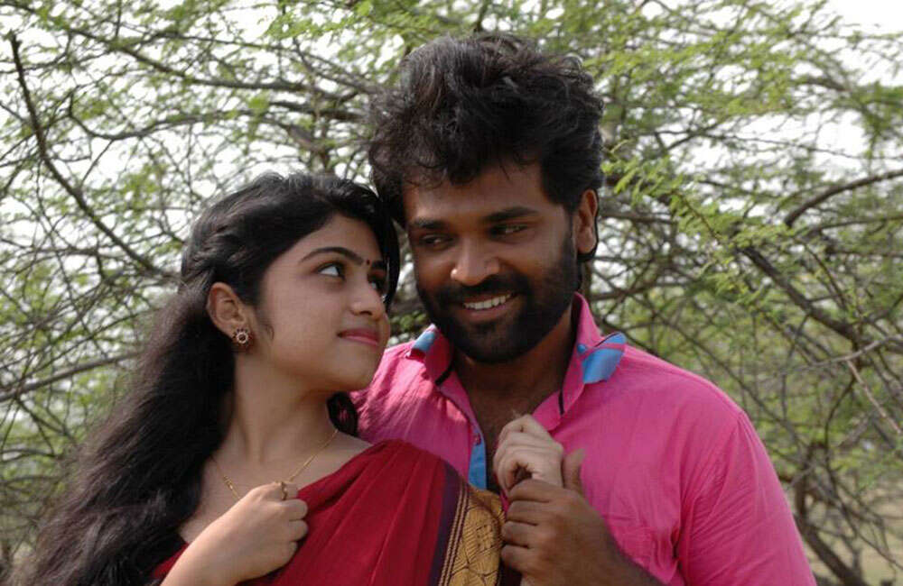A still from Sandi Kuthirai