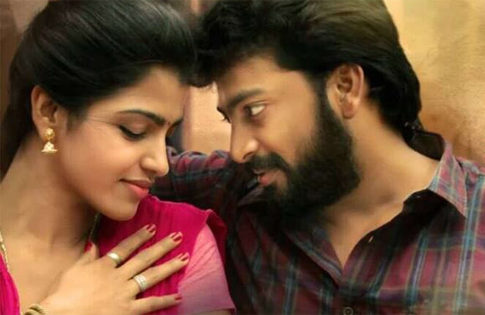 A still from Kaalakkoothu