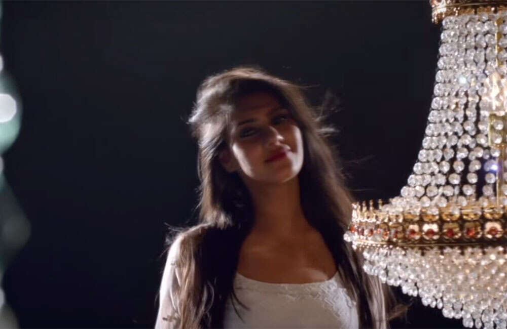 A still from Baazi Zindagi Ki