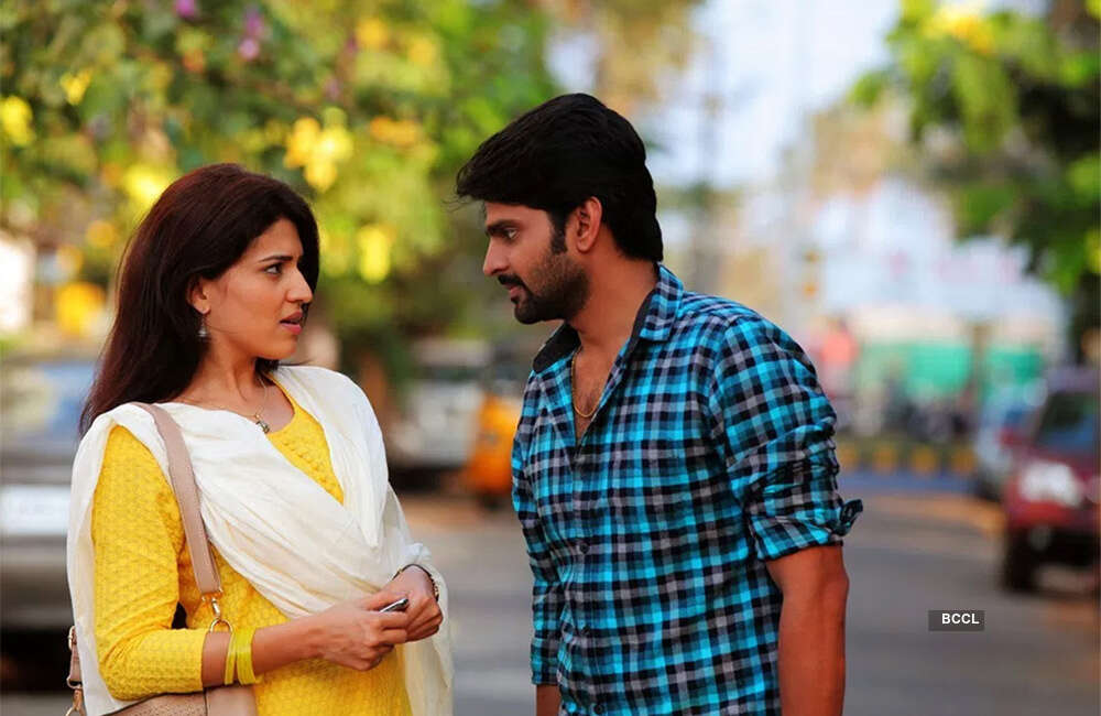 A still from Maa Abbayi