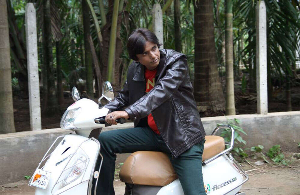A still from Ye Hai Gaddar Dil