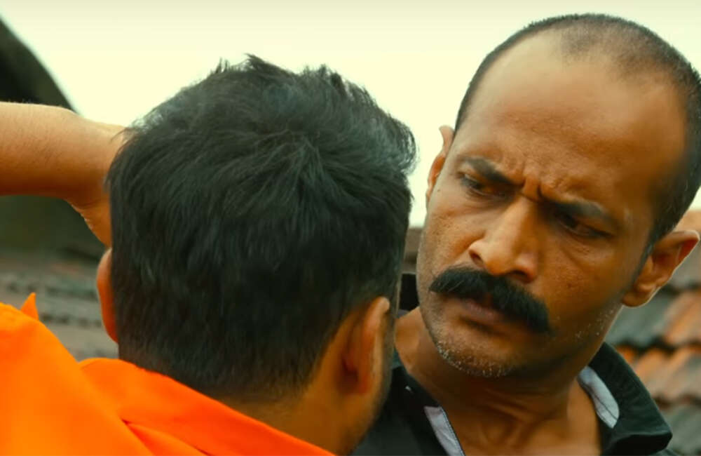 A still from Veedevadu