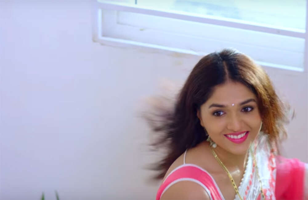 A still from Pelliki Mundu Prema Katha