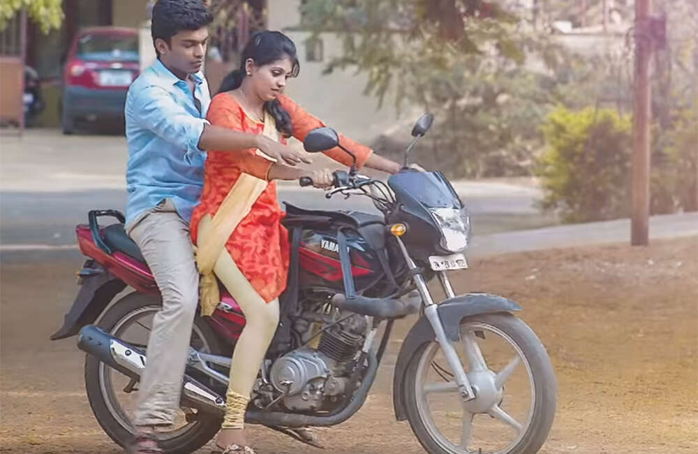 A still from Kadhal Kan Kattuthe