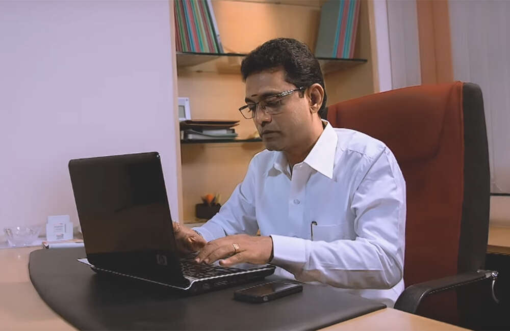 A still from Kadhal Kan Kattuthe