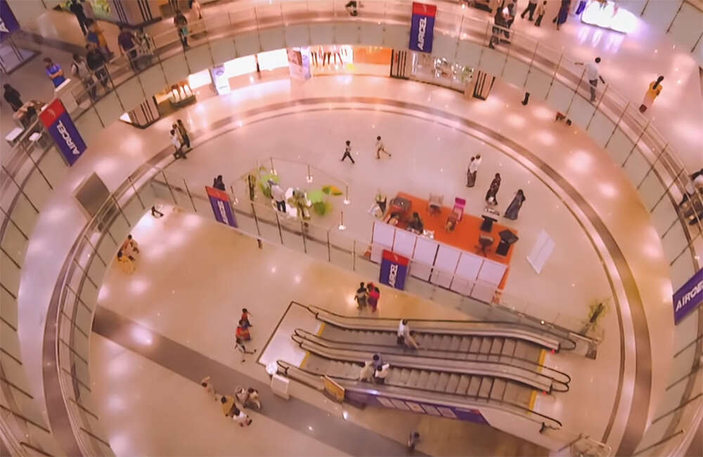 A still from Kadhal Kan Kattuthe