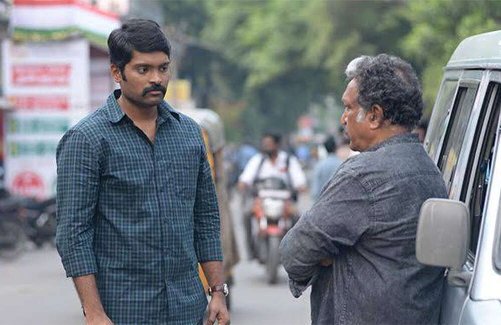 A still from 8 Thottakkal