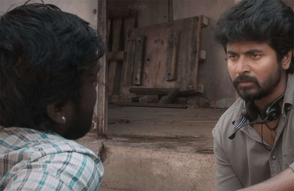 A still from Velaikkaran