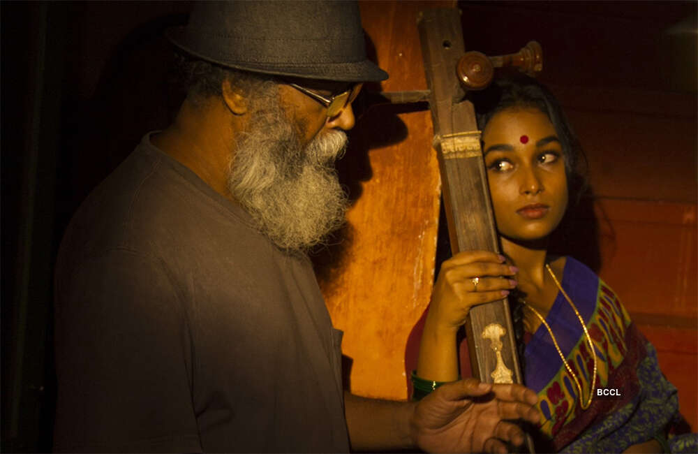 A still from Oru Iyakkunarin Kadhal Dairy