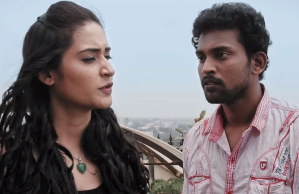 A still from Pannam Pathinonnum Seyum