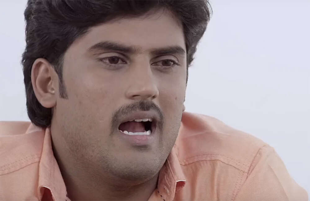 A still from Tholi Parichayam