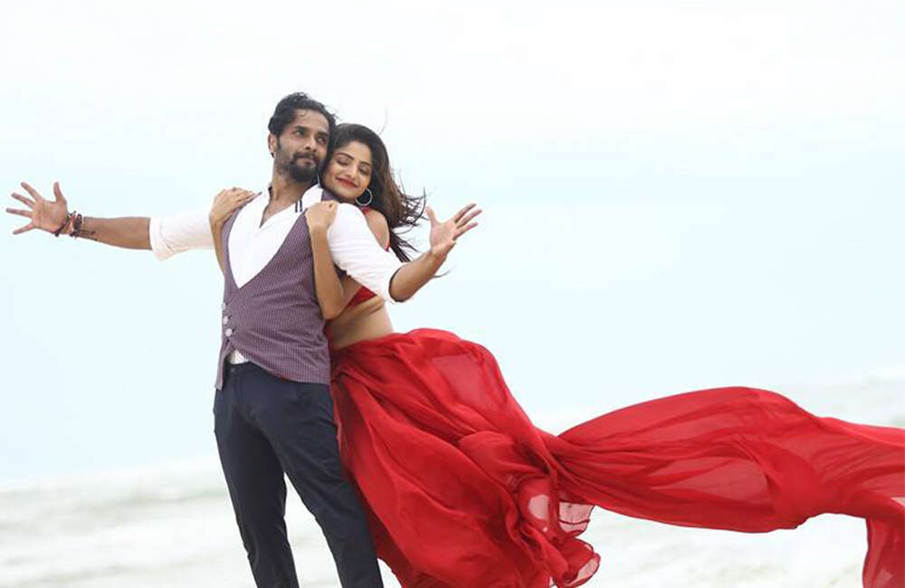 A still from Rathaavaram