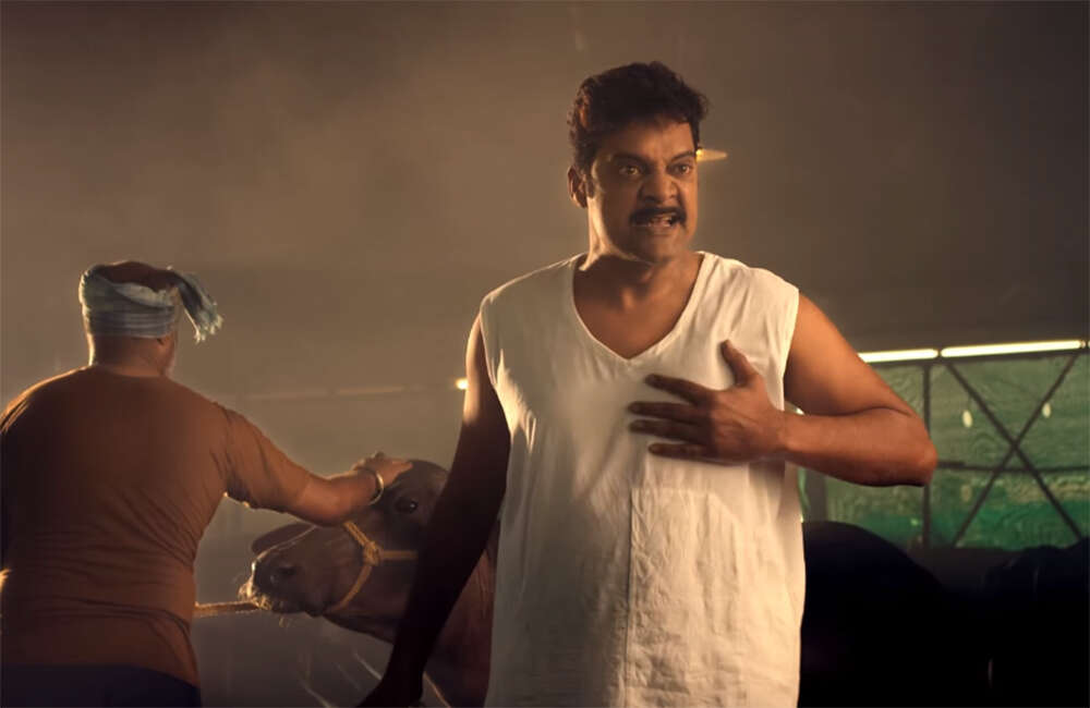 A still from Rathaavaram