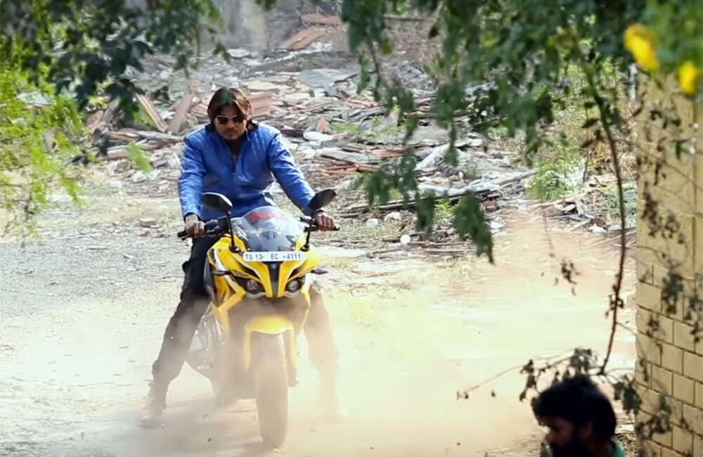 A still from Meri Do Dulhan