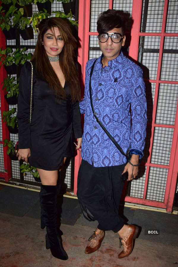 Celebrities attend TV star Arjun Bijlani's b'day party