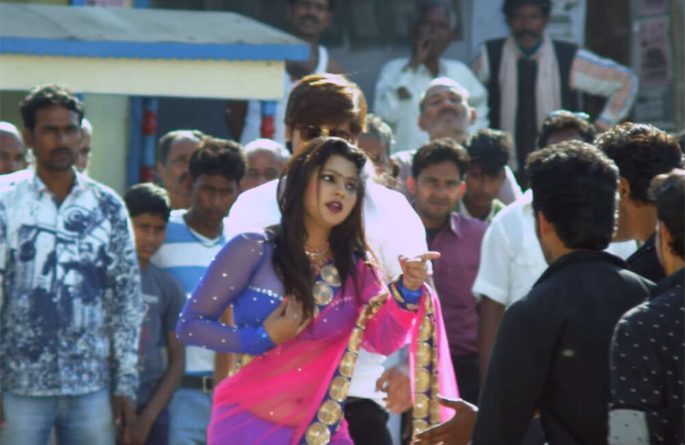 A still from Teen Budbak