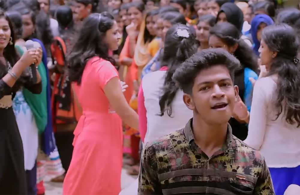 A still from Vishwa Vikyatharaya Payyanmar