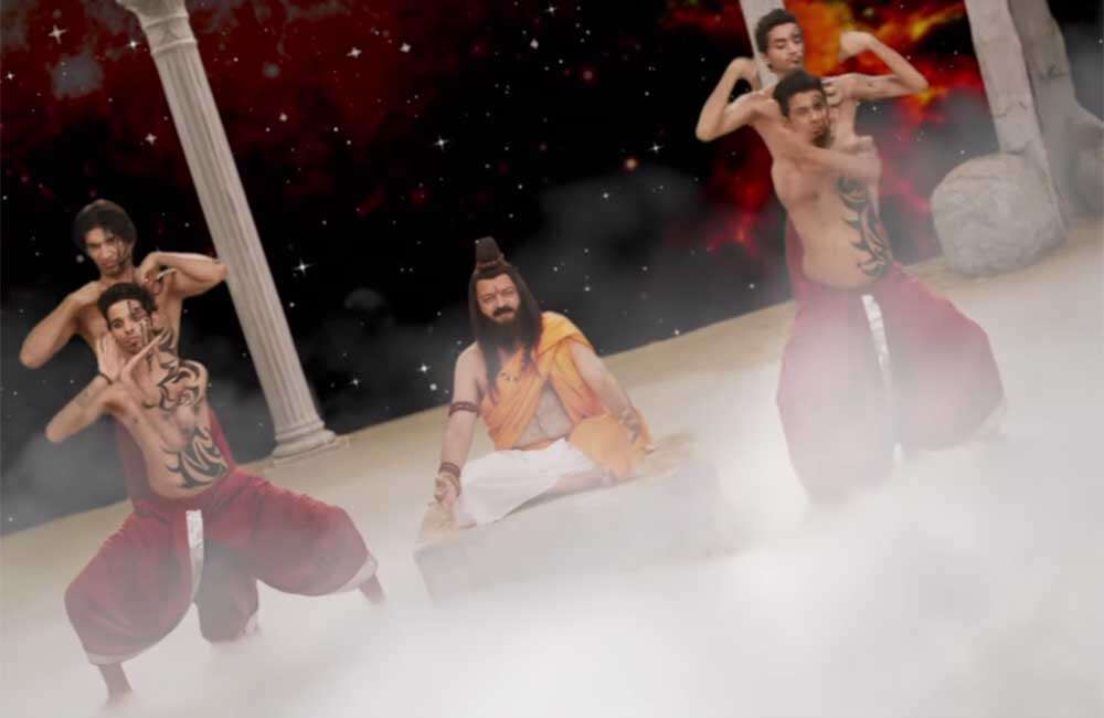 A still from Bhavishyachi Aishi Taishi : The Prediction