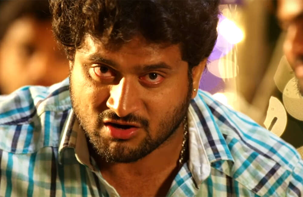 A still from Sekharam Gari Abbayi