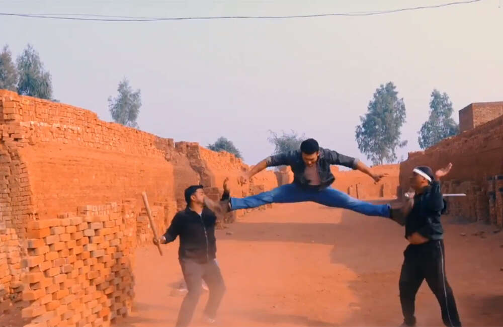 A still from Yaaran De Yaar