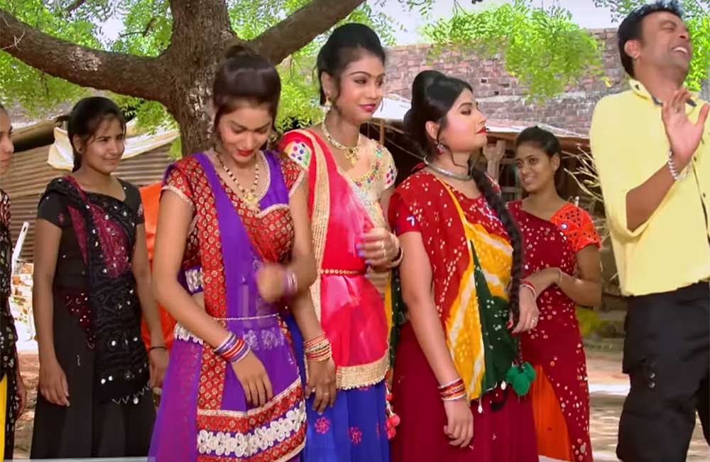 A still from Jag Jite Nahi Ne Haiyu Hare Nahi