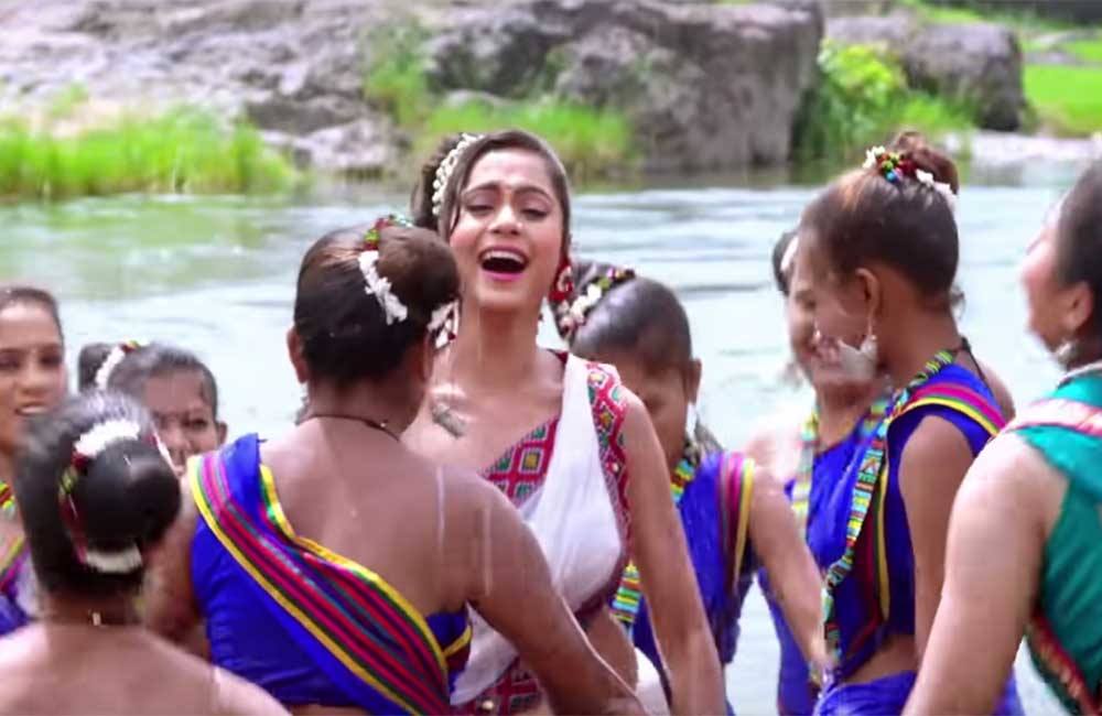 A still from Jag Jite Nahi Ne Haiyu Hare Nahi