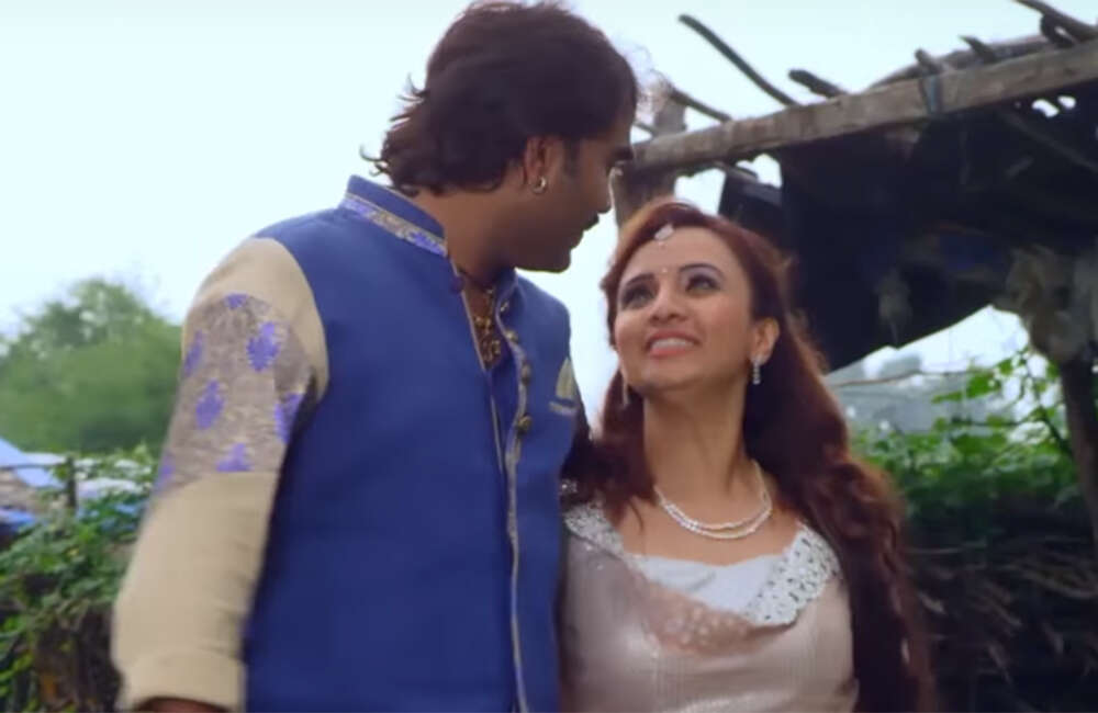 A still from Bewafa Sanam Tari Bahu Meherbani