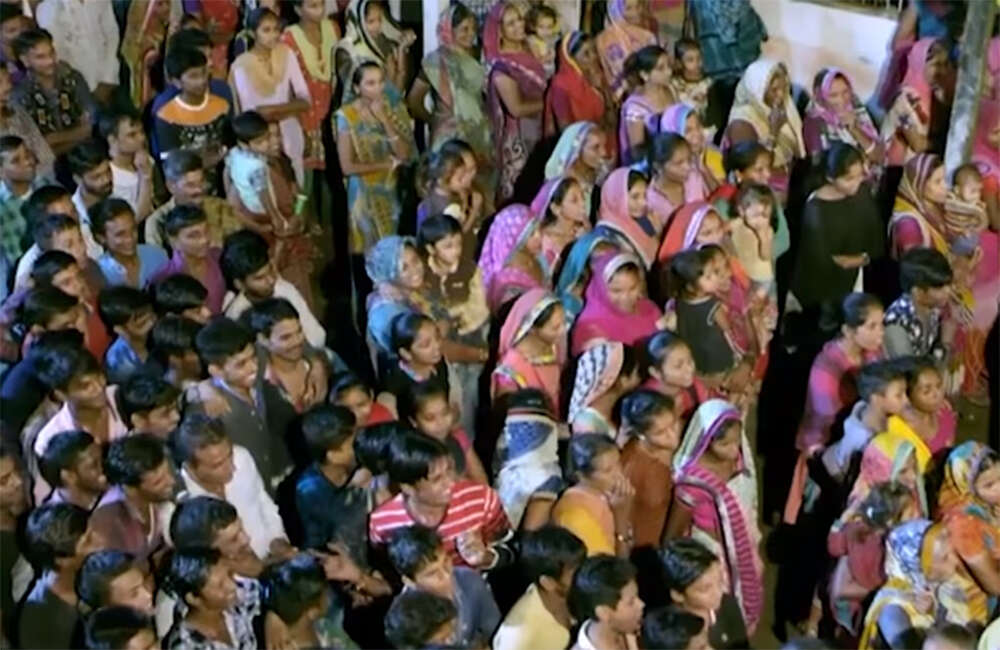 A still from Bewafa Sanam Tari Bahu Meherbani