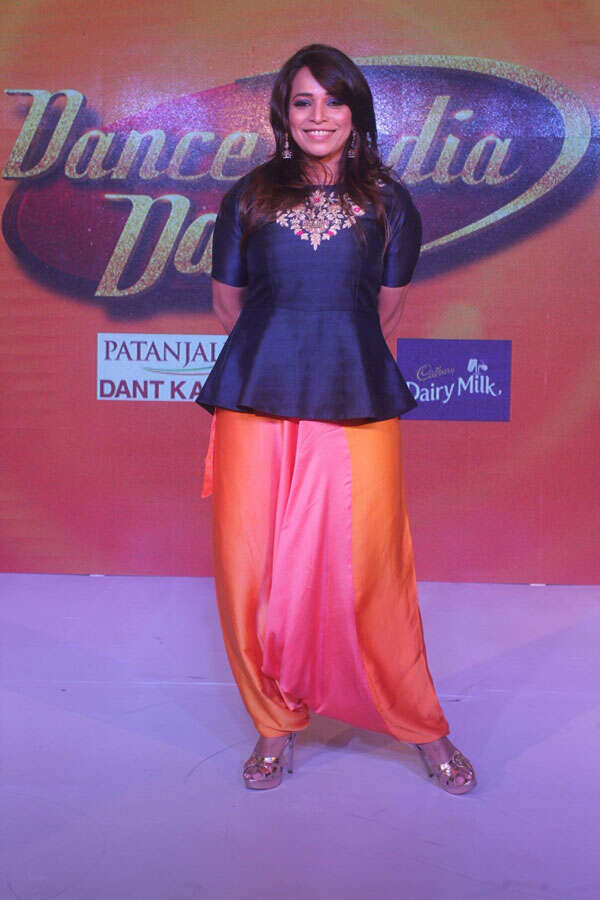 Mini Pradhan Smiles For The Camera During The Press Conference Of Dance India Dance Season 6 In Mumbai On October 31 2017 Photogallery