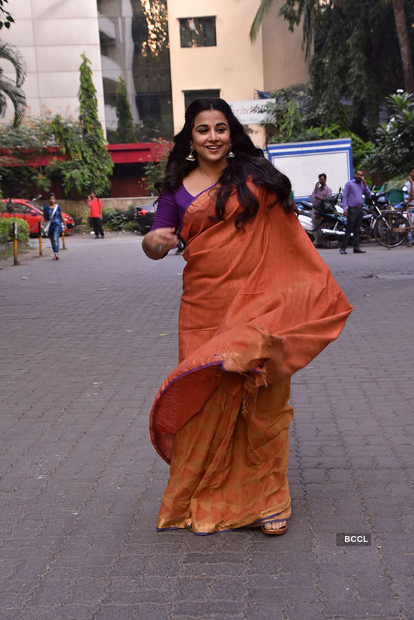 Vidya Balan's scooter ride with Manav Kaul