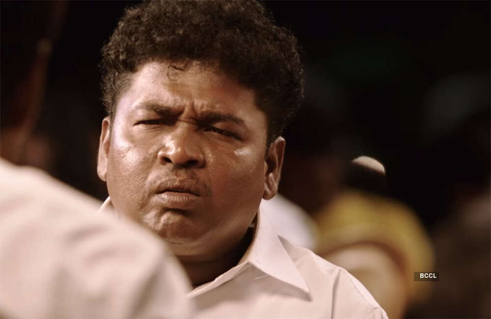 A still from Nenjil Thunivirundhal