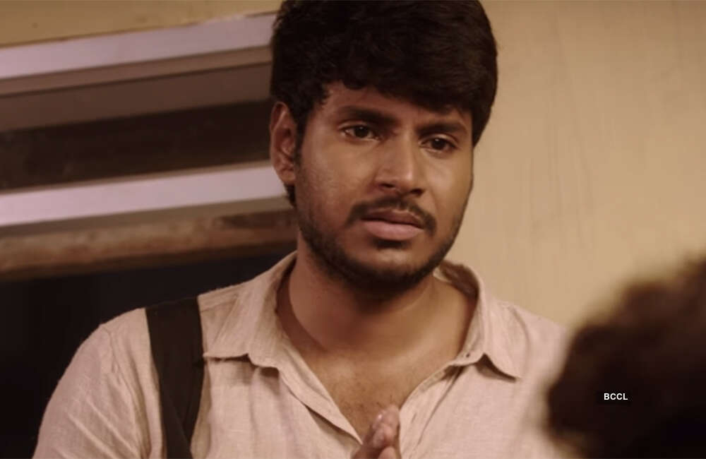 A still from Nenjil Thunivirundhal
