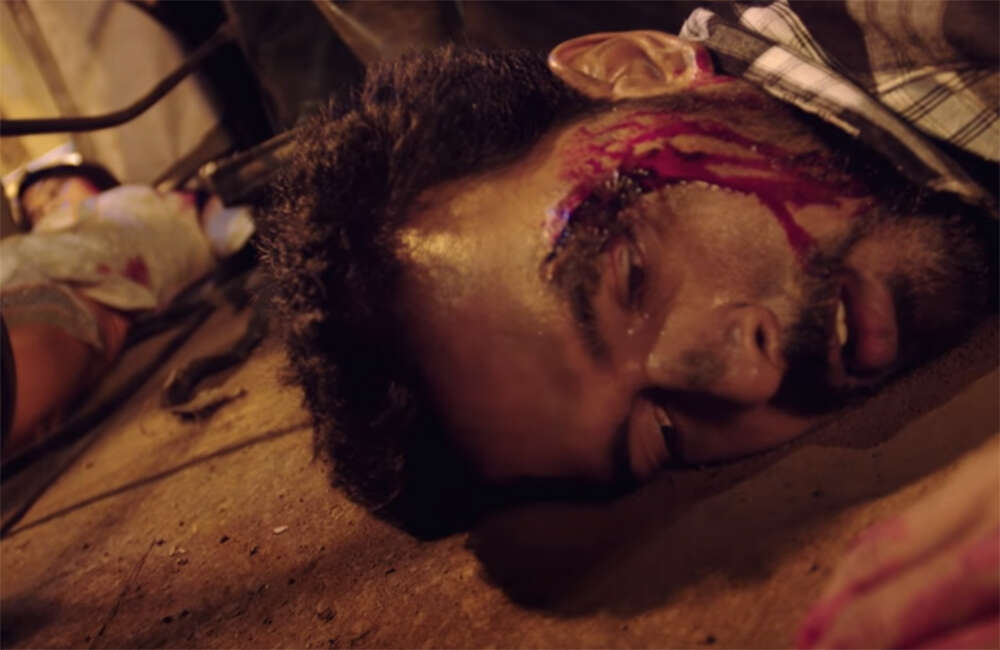 A still from Nenjil Thunivirundhal