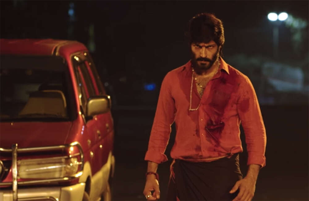 A still from Nenjil Thunivirundhal