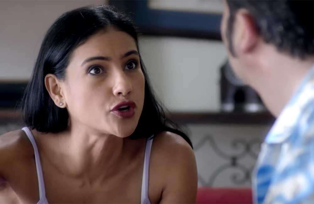 A still from 1 Chor 2 Mastikhor