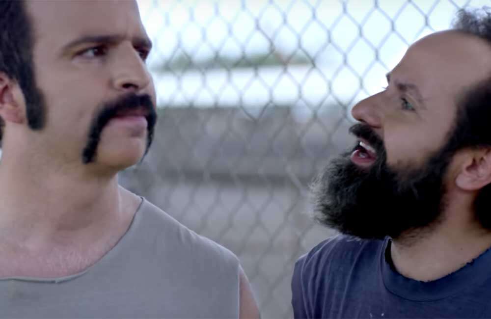 A still from 1 Chor 2 Mastikhor