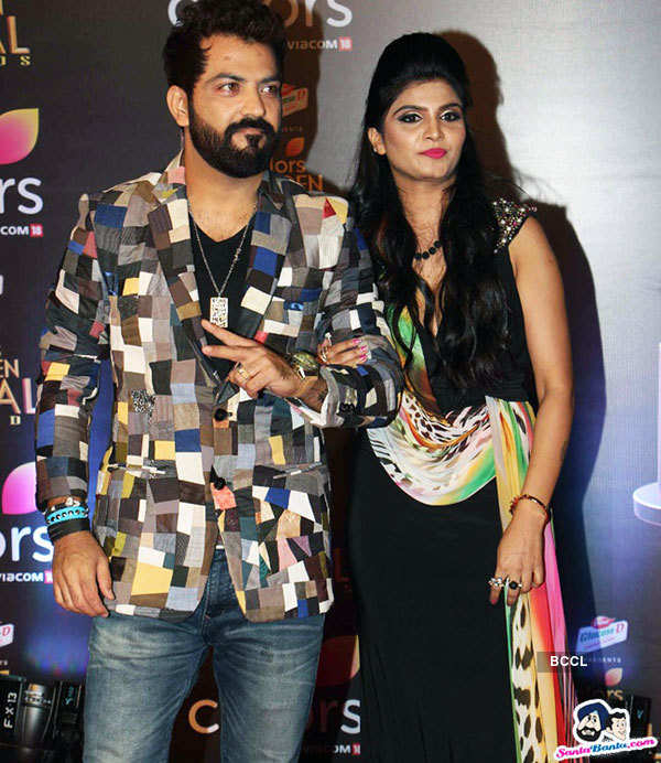 Bigg Boss 10 contestant Manu Punjabi's candid photos with girlfriend Priya Saini