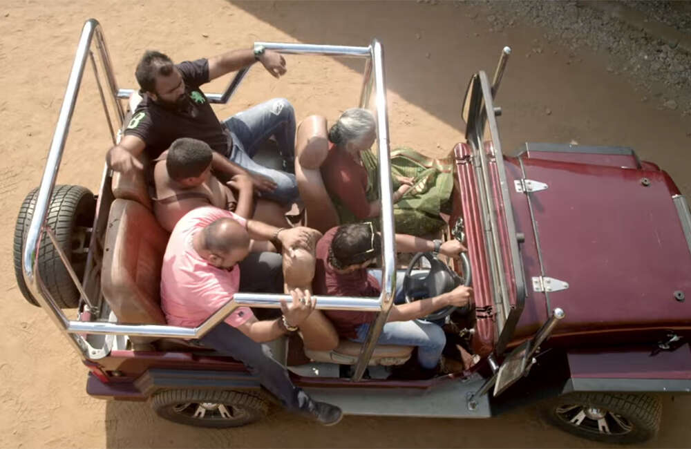 A still from Gandhinagaril Unniyarcha