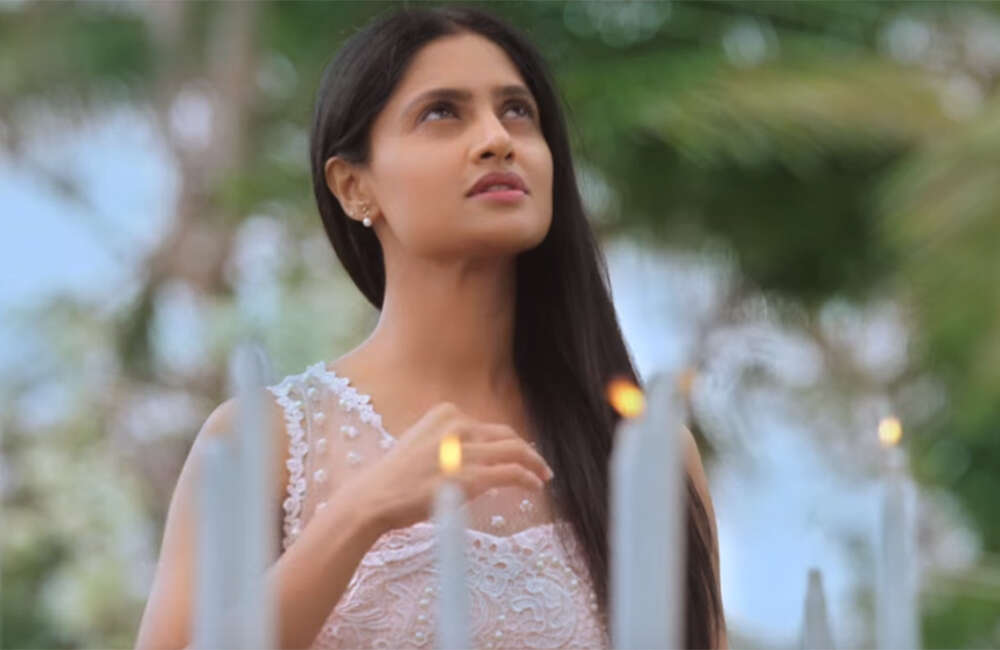 A still from Raajaru