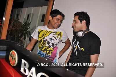 'Midival Punditz' party